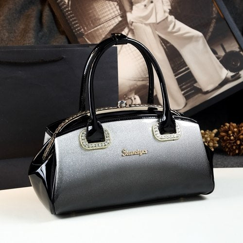 Luxury women handbags